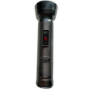 Vintage Eveready Captain Flashlight Ribbed Chrome Body Union Carbide Works Great